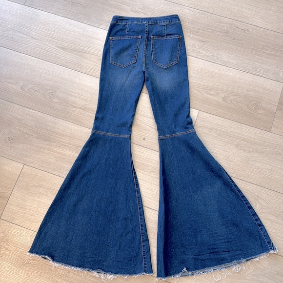 Free People High Rise Denim Flare Pants Size 24 - Picture 3 of 3